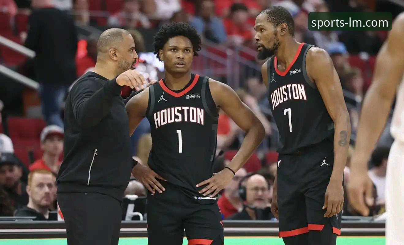 火箭遭18分逆转憾负尼克斯：一场跌宕起伏的攻防战详解